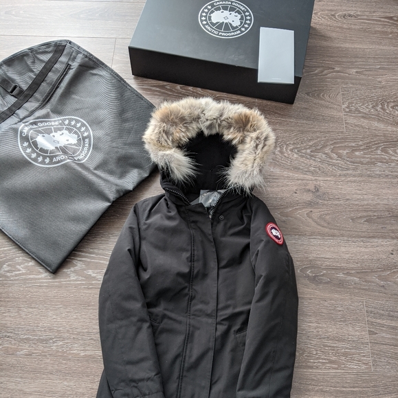 Canada Goose Jackets & Blazers - Canada Goose Victoria Parka Black XXS
